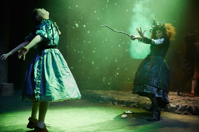 Hansel and Gretel at the Rose Theatre (Green Team). Photo by Mark Douet _80A9747.jpg