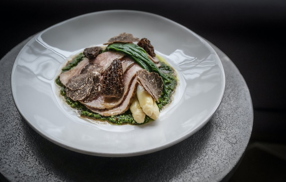 Mark Kempson's Slow roast rump of rose veal, buttered morels, white asparagus, garlic leaf and white truffle. Pls credit @gbchefs.jpg